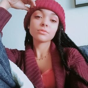 Meet your Posher, Lydia